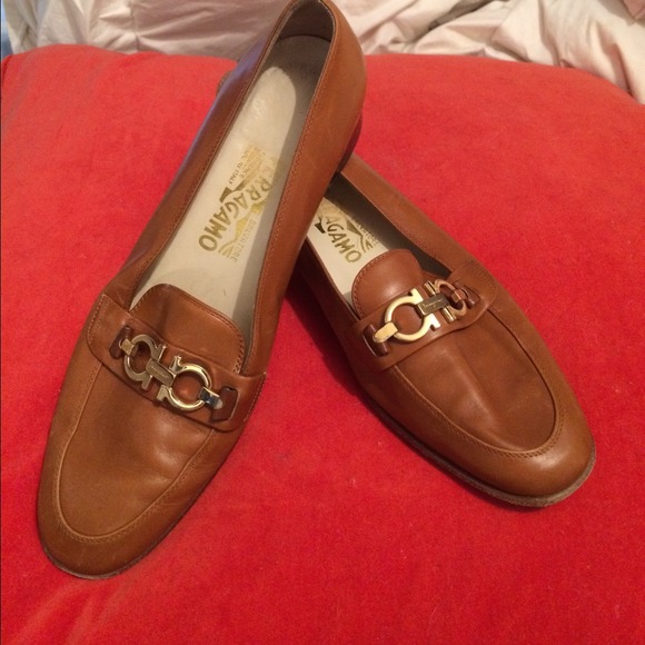 100%authentic feragamo shoes