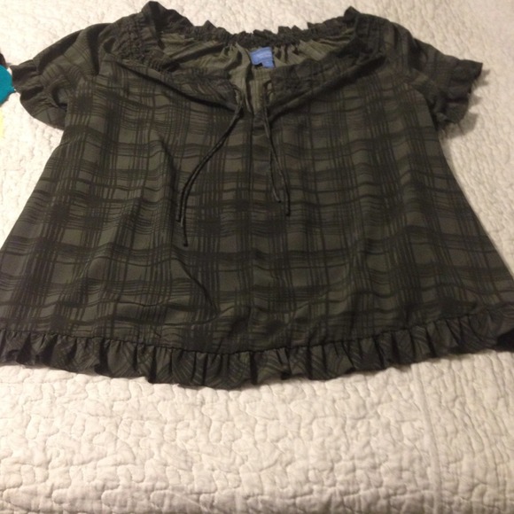 Simply Vera top