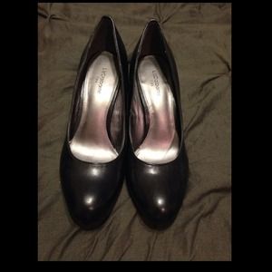 Liz Claiborne flex high heels