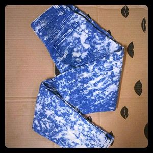 *sold* Super Cute Acid Washed Skinny Jeans!!!