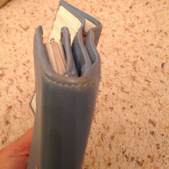 Authentic Coach Leather Wallet - Picture 4 of 4