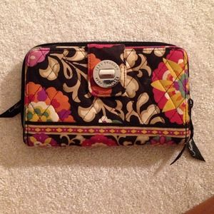 Vera Bradley turn and lock wallet in Suzani