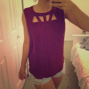 Geometric Detail Top