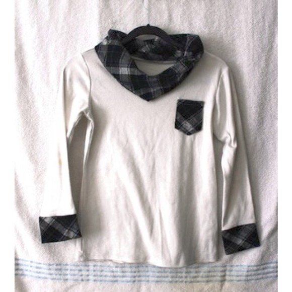 Plaid Collar Sweater pullover - Picture 1 of 4