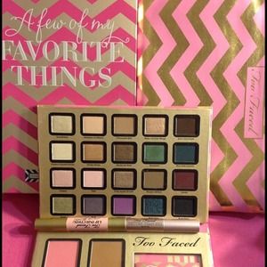 Too Faced LE "A few of my favorite things" palette