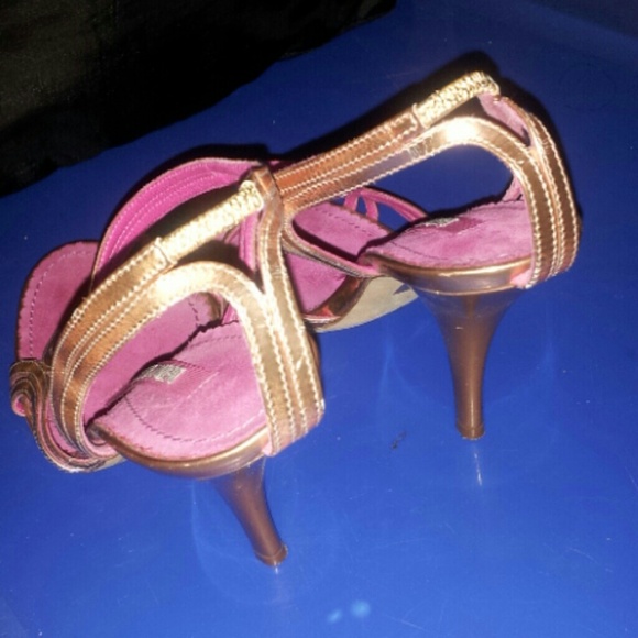 BERNEY DEMORE HEELS SZ 37 STRAPPY METALLIC LEATHER - Picture 3 of 3