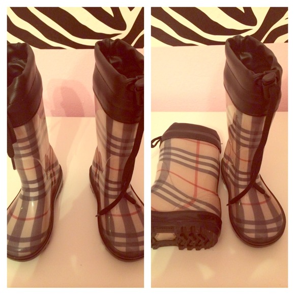 Burberry baby rain boots