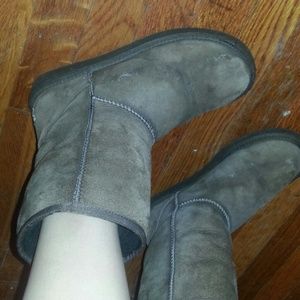 Authentic brown UGGs