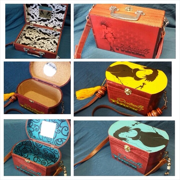 Wood Purses - Picture 2 of 2