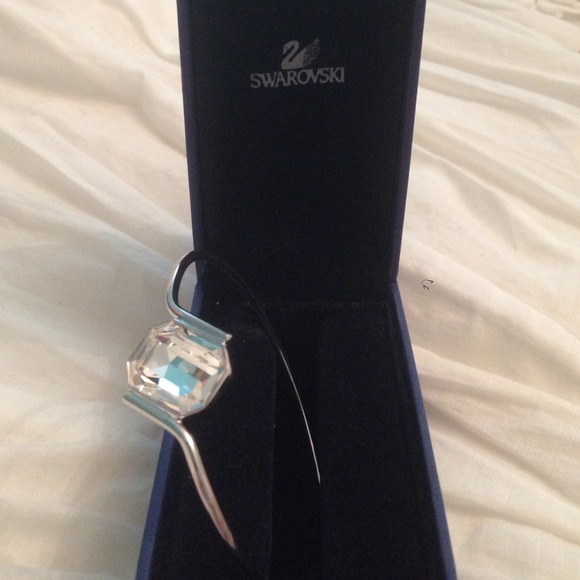 Swarovski single gem bracelet!