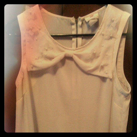 Adorable bow blouse!