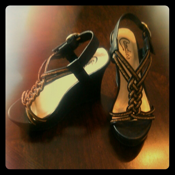 Wedge sandals