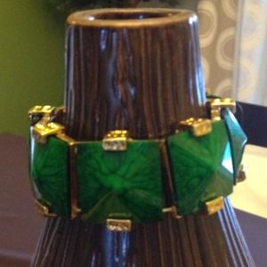 Emerald green bracelet