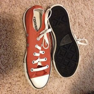 Burnt orange converse!!