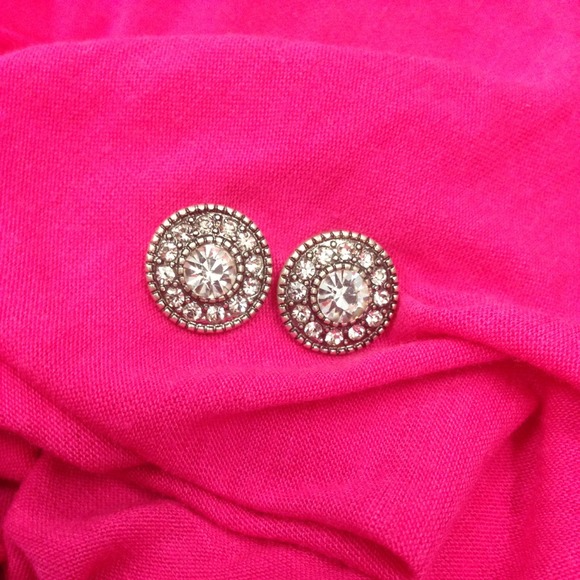 Earrings - Picture 1 of 1