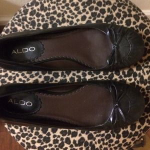 Aldo flats!!