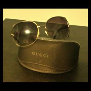Authentic Gucci GG 2861, comes with original case