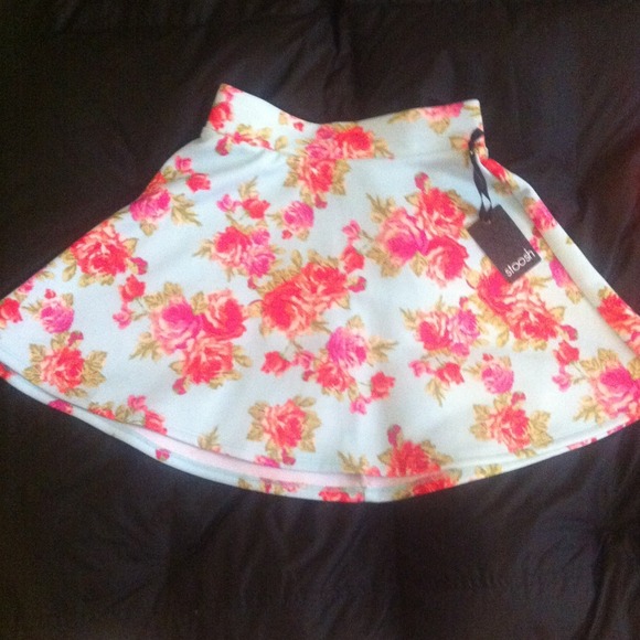 Skirt!!