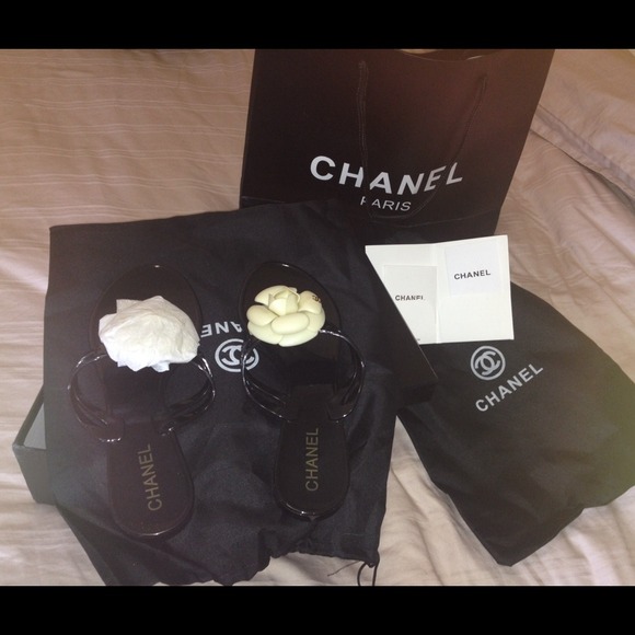 Brand new Chanel jelly slippers 🚨SALE🚨