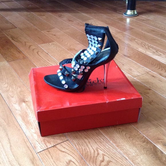 Fredericks Black Ankle Heels