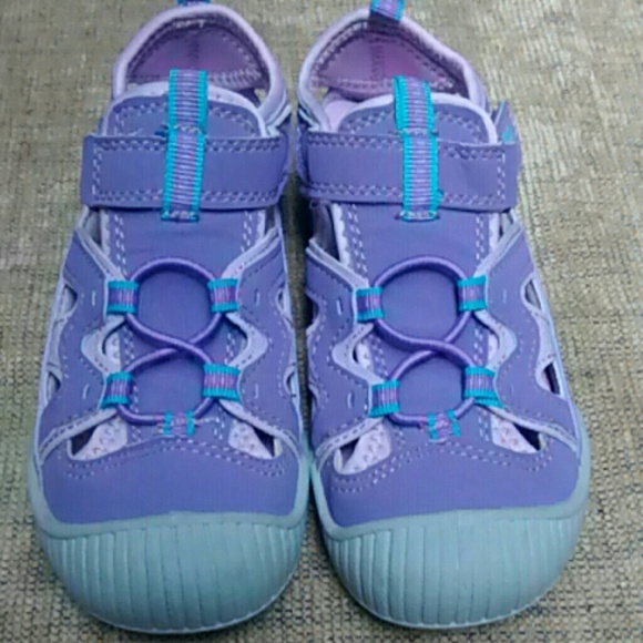 Pretty lavender little girl sandals by OSHKOSH