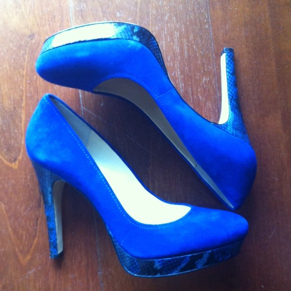 Cobalt blue Calvin Klein pumps