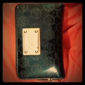 Michael Kors wristlet