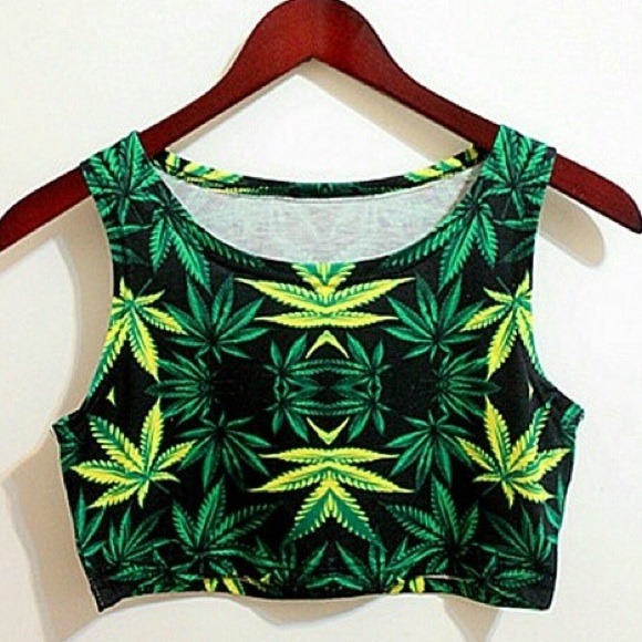 Weed Printed Crop Top