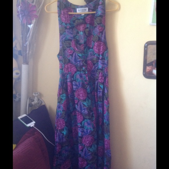 Vintage overall like floral print dress