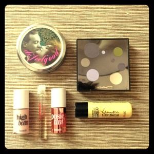 Secondhand makeup bundle