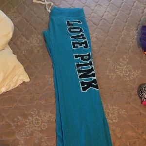 VS Campus Sweats