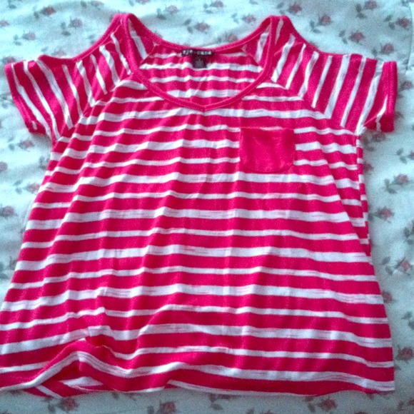 Brand new shirt, never worn