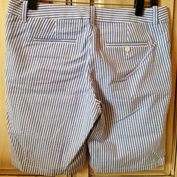 J. Crew Pants - BRAND NEW J.Crew Factory 9" Short in Seersucker J. Crew Pants - BRAND NEW J.Crew Factory 9" Short in Seersucker