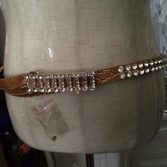 Brown Leather Rhinestone Studded Belt! - Picture 1 of 1