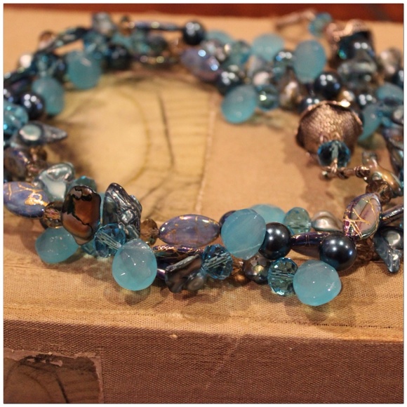 Assorted Three Strands Necklace - Picture 3 of 7