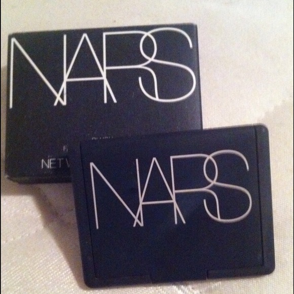 NARS blush Gina