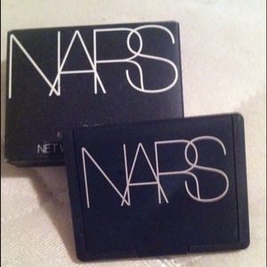 NARS blush Gina