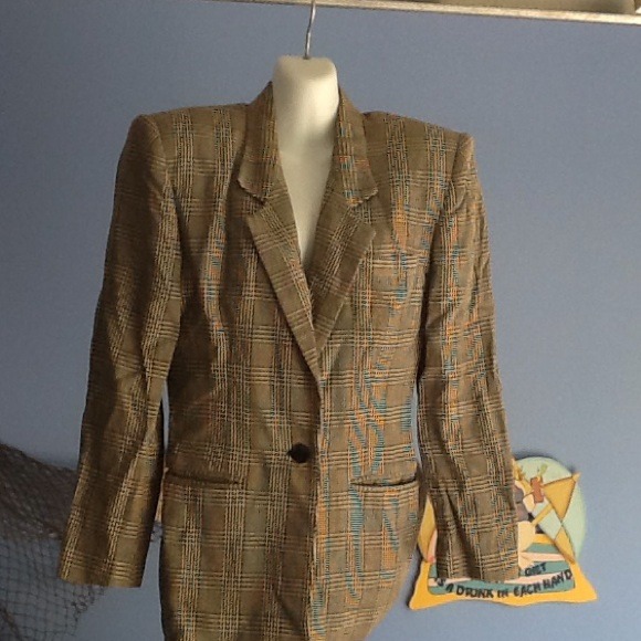 Black and white plaid blazer