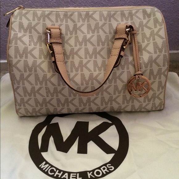 Michael Kors purse