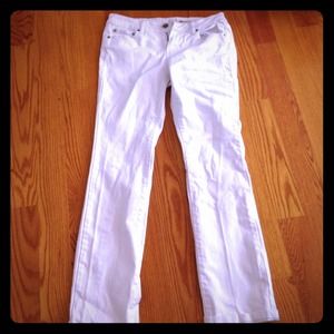 White straight leg DKNY jeans *mint*