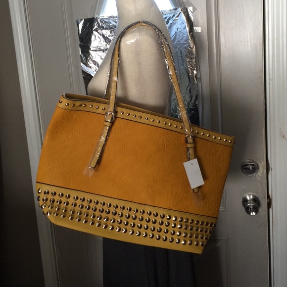 Large Gold Studded Tote Handbag! - Picture 2 of 3