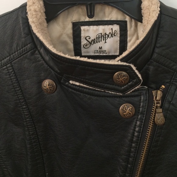 Leather jacket - Picture 3 of 4