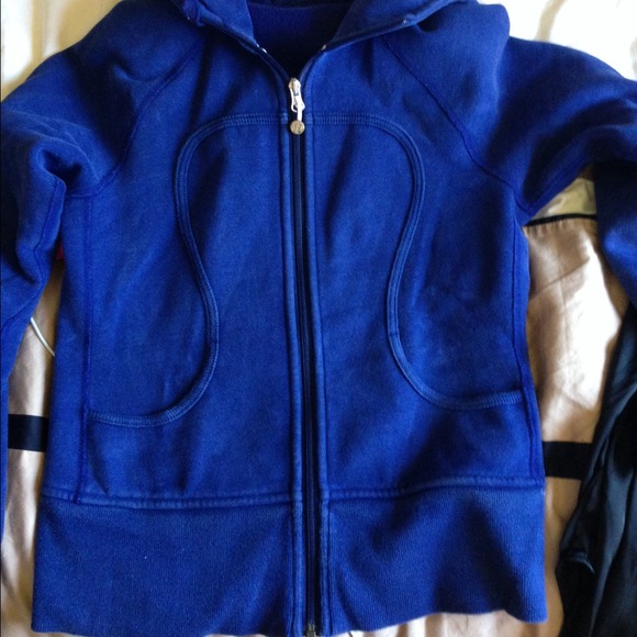 Blue lululemon hoodie