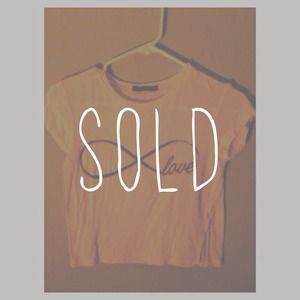 ✖SOLD✖️BRANDY MELVILLE CAROLINA TOP