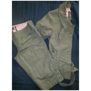 Guess jacket and shorts