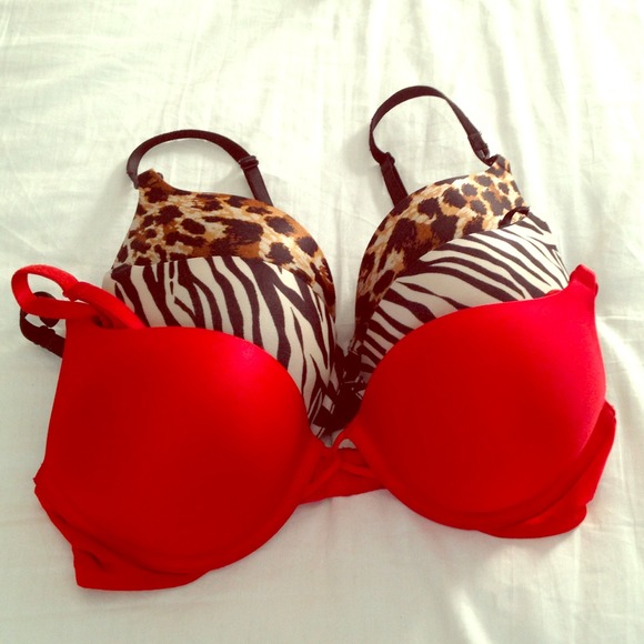 Miraculous plunge bundle Victoria secret