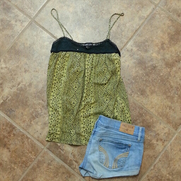 Tribal Top with Black Lace on top - Picture 1 of 1