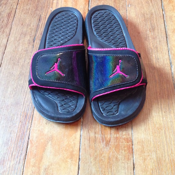 Jordan Slip-ons