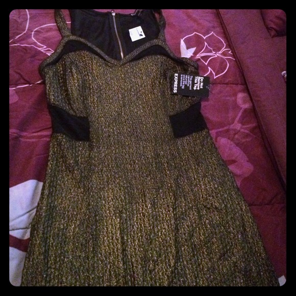 Express gold and black night dress