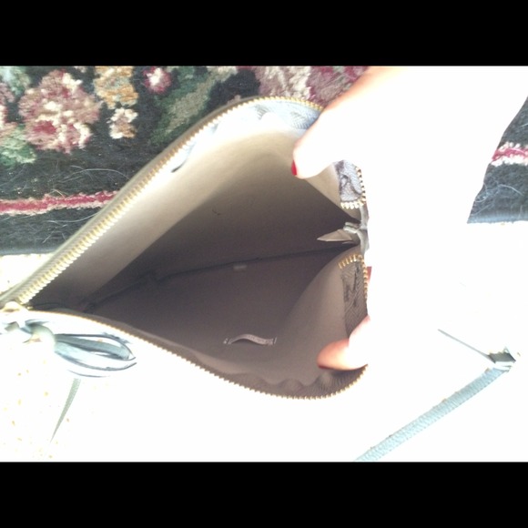 Gray crossbody bag - Picture 3 of 3